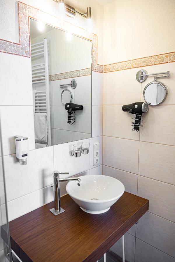 Hotel Gasthof Kaesser Ansbach Kültér fotó
