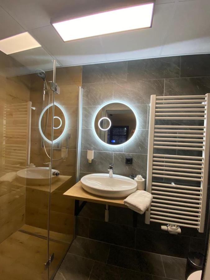 Hotel Gasthof Kaesser Ansbach Kültér fotó