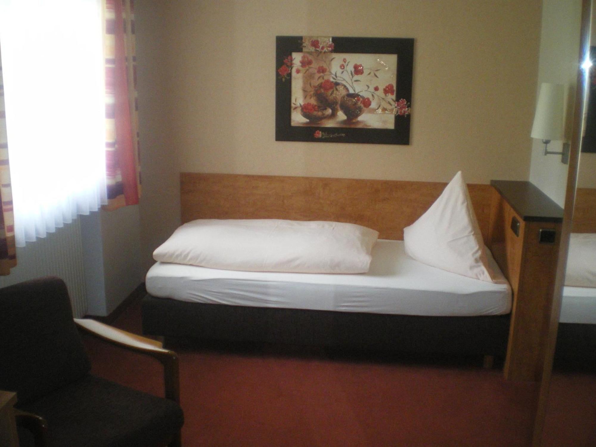 Hotel Gasthof Kaesser Ansbach Kültér fotó