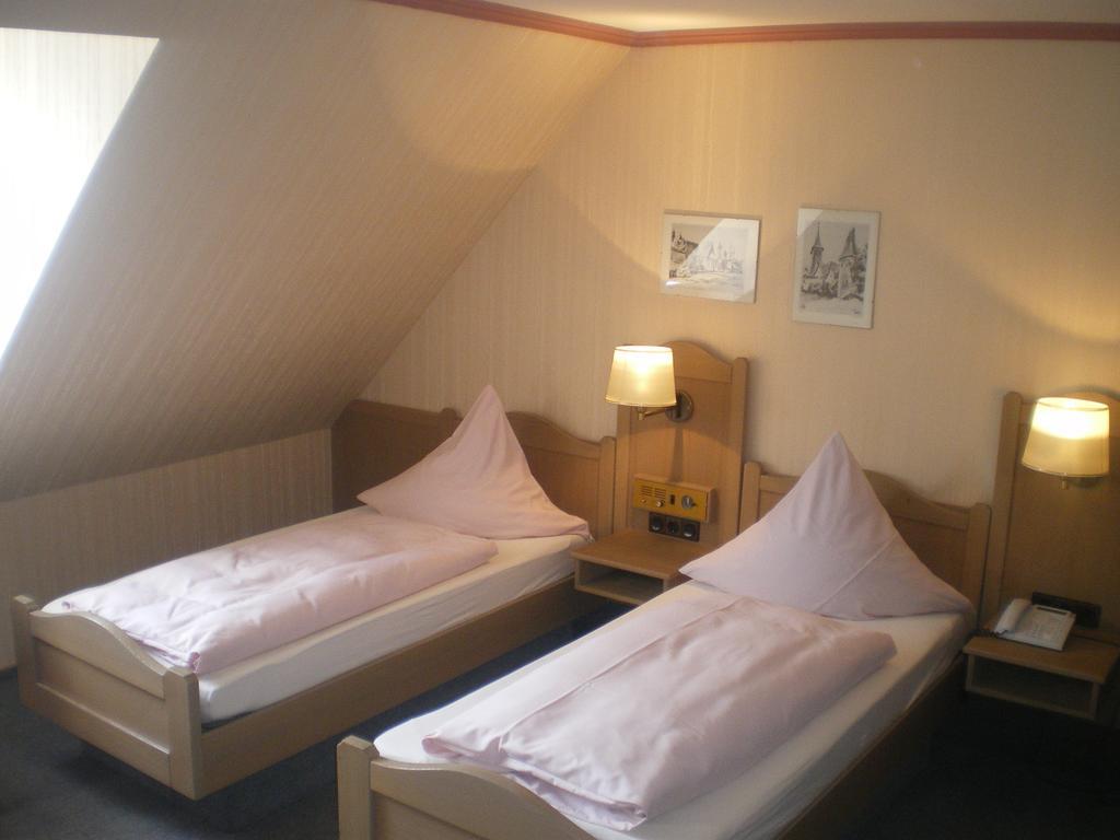 Hotel Gasthof Kaesser Ansbach Kültér fotó