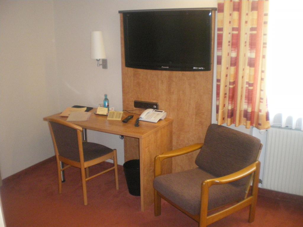 Hotel Gasthof Kaesser Ansbach Kültér fotó