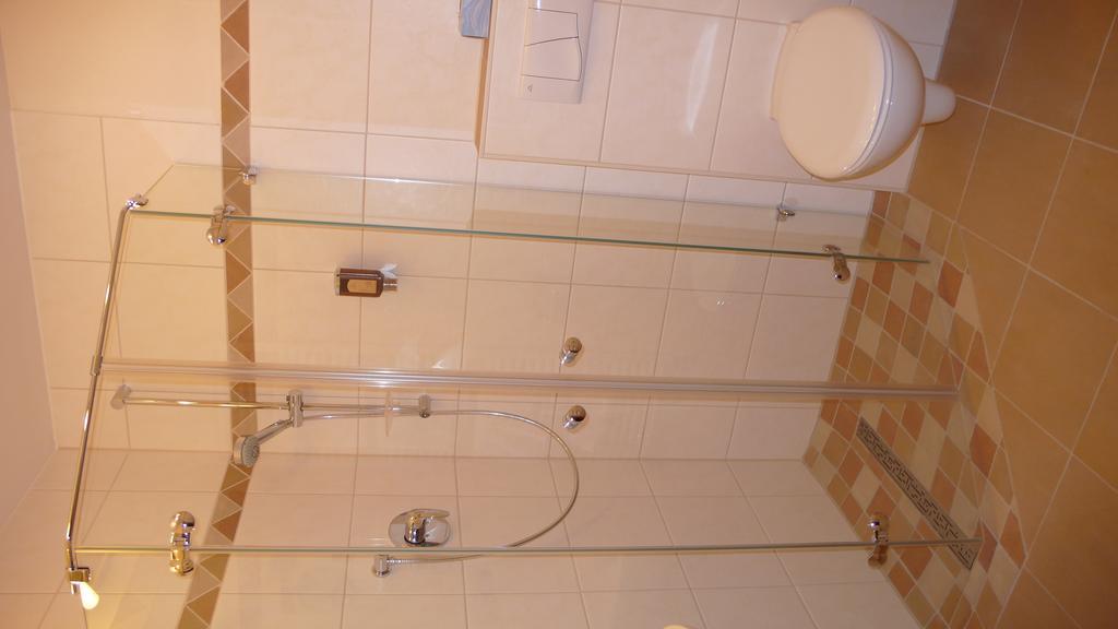 Hotel Gasthof Kaesser Ansbach Kültér fotó