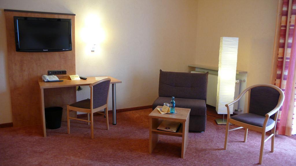 Hotel Gasthof Kaesser Ansbach Kültér fotó