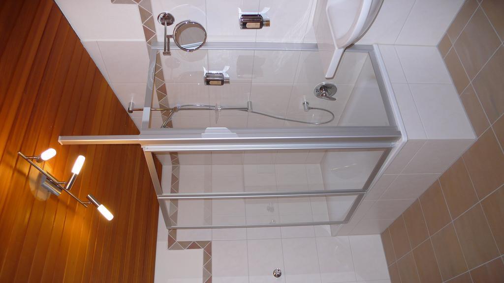 Hotel Gasthof Kaesser Ansbach Kültér fotó